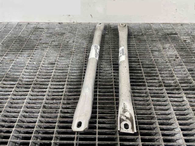 bontott BMW 7 Toronymerevítő