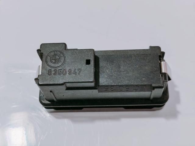 bontott BMW 7 Vészvillogó Kapcsoló