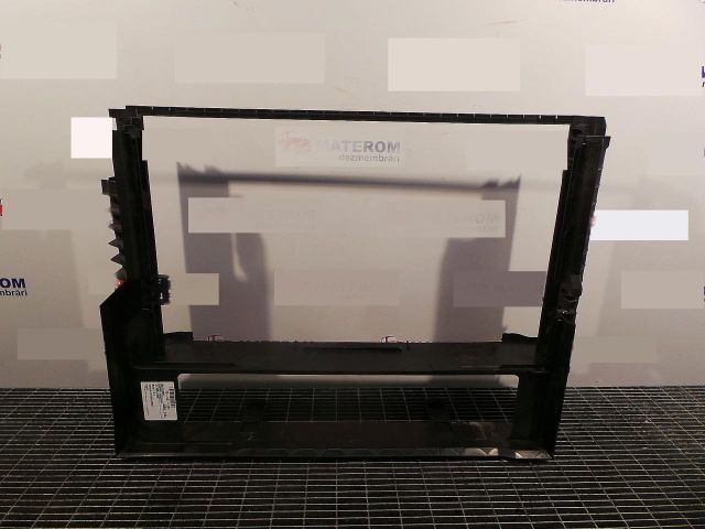 bontott BMW 7 Vízhűtő Radiátor Tartó