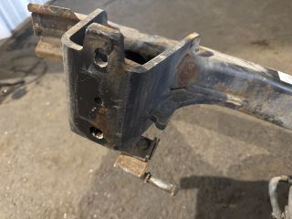 bontott BMW 7 Vonóhorog