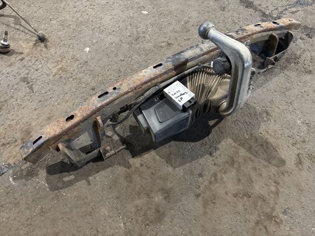 bontott BMW 7 Vonóhorog