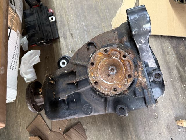 bontott BMW 8 Hátsó Differenciálmű