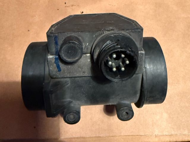 bontott BMW 8 Légtömegmérő