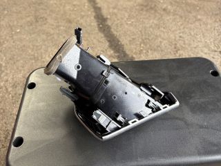 bontott BMW 8 Bal Szellőző