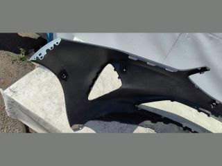 bontott BMW 8 Első Lökhárító (Üresen)