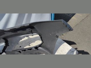 bontott BMW 8 Első Lökhárító (Üresen)