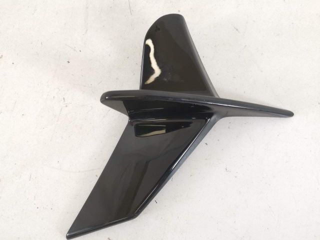 bontott BMW 8 Hátsó Lökhárító Díszléc