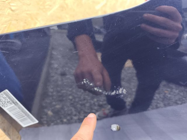 bontott BMW 8 Hátsó Lökhárító (Üresen)