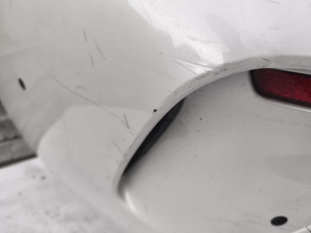 bontott BMW 8 Hátsó Lökhárító (Üresen)