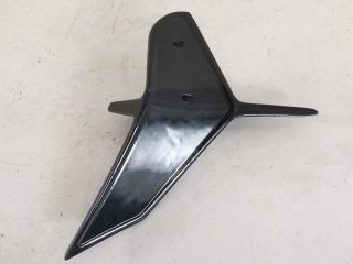 bontott BMW 8 Jobb hátsó Lökhárító Díszléc