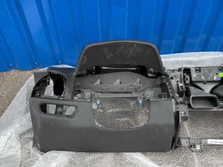 bontott BMW 8 Műszerfal Héj