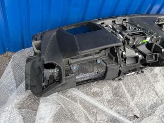 bontott BMW 8 Műszerfal Héj