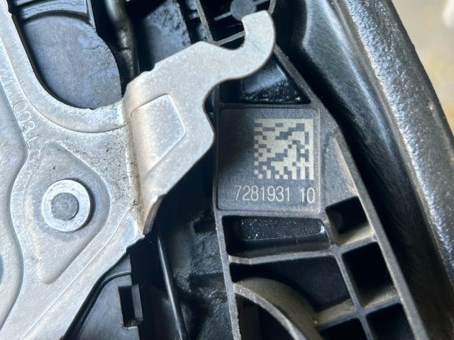 bontott BMW i3 Bal első Ajtózár