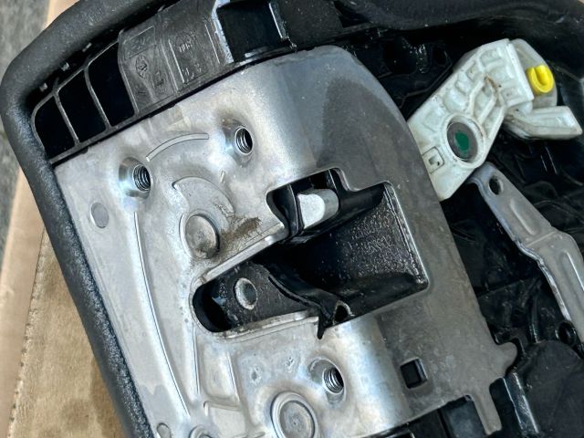 bontott BMW i3 Bal első Ajtózár