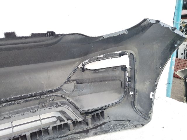 bontott BMW i3 Első Lökhárító (Üresen)