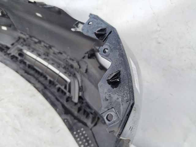 bontott BMW i3 Első Lökhárító (Üresen)