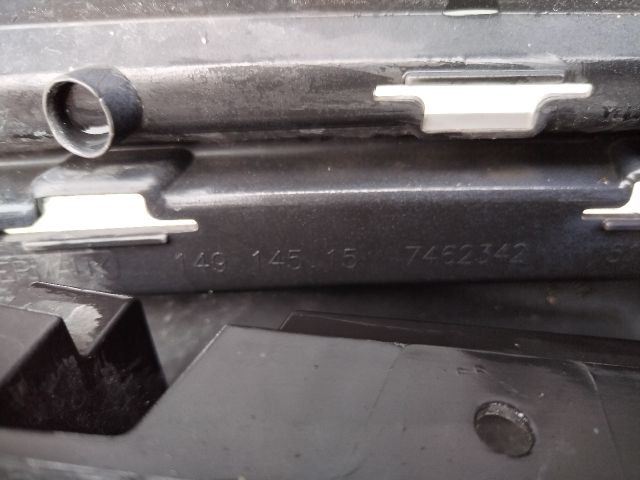 bontott BMW i3 Első Lökhárító (Üresen)