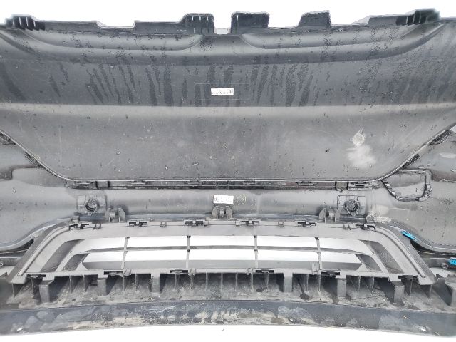 bontott BMW i3 Első Lökhárító (Üresen)