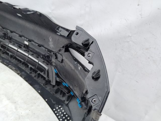 bontott BMW i3 Első Lökhárító (Üresen)