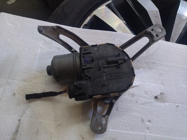 bontott BMW i3 Jobb első Ablaktörlő Motor