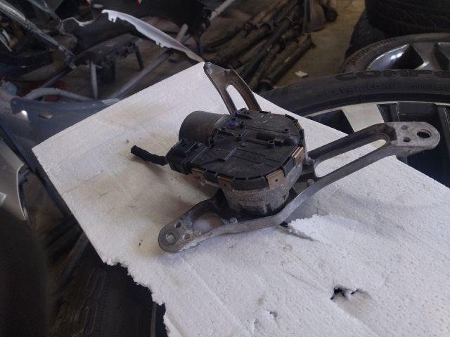 bontott BMW i3 Jobb első Ablaktörlő Motor