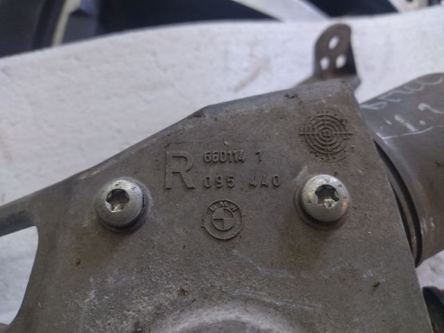 bontott BMW i3 Jobb első Ablaktörlő Motor