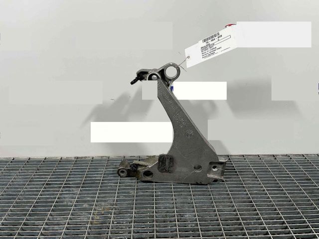 bontott BMW i3 Motor Tartó Bak (Pozíciófüggetlen)