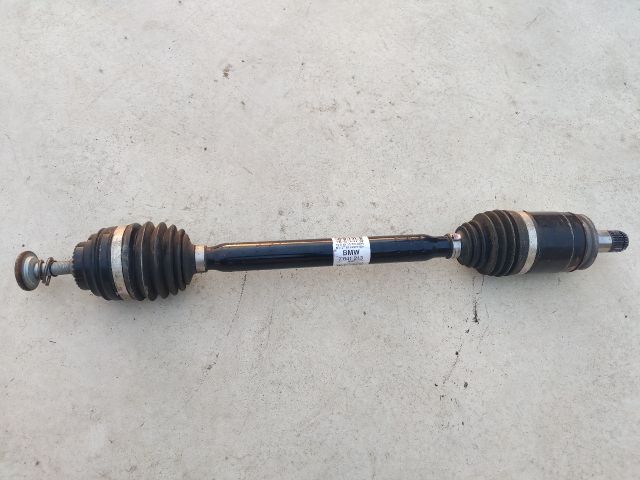 bontott BMW i3 Bal hátsó Féltengely