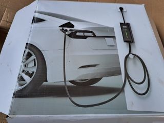 bontott BMW i3 Akkumulátor Töltő