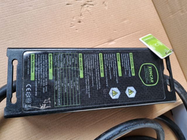 bontott BMW i3 Akkumulátor Töltő