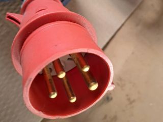 bontott BMW i3 Akkumulátor Töltő