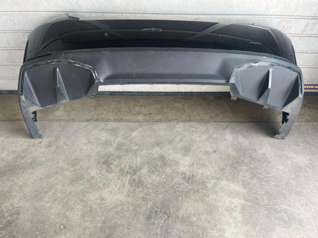 bontott BMW i4 Hátsó Lökhárító (Üresen)