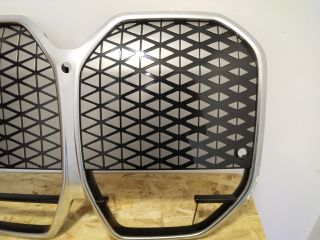 bontott BMW i4 Hűtőrács