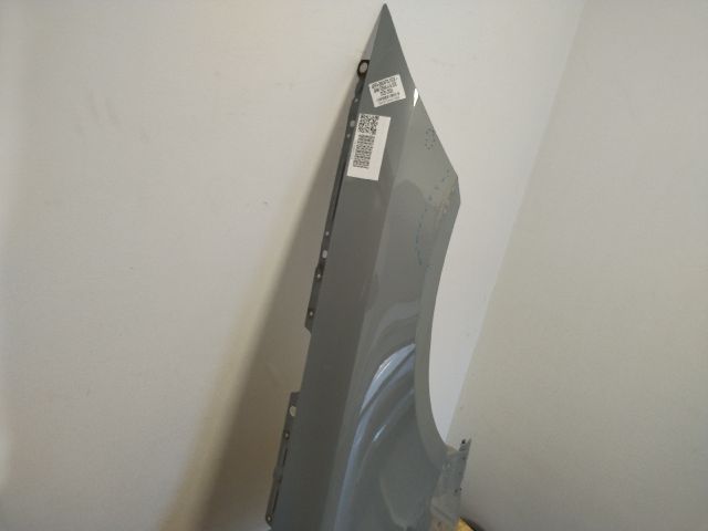 bontott BMW i4 Jobb első Sárvédő