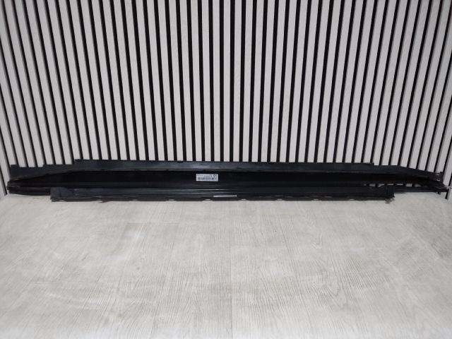 bontott BMW i4 Jobb Küszöb