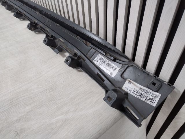 bontott BMW i4 Jobb Küszöb