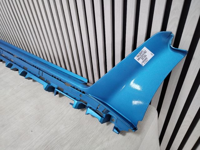 bontott BMW i4 Jobb Küszöb