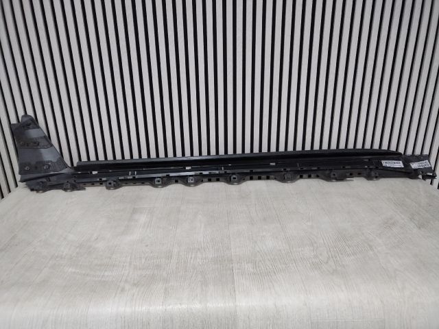 bontott BMW i4 Jobb Küszöb