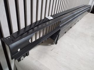 bontott BMW i4 Jobb Küszöb