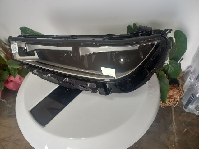 bontott BMW iX Bal Fényszóró