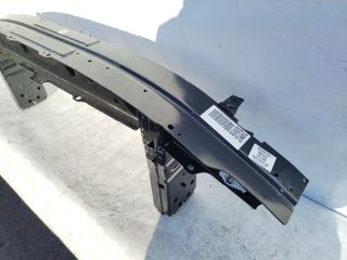 bontott BMW iX Első Lökhárító Merevítő (Fém)