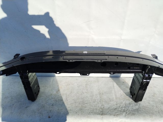 bontott BMW iX Első Lökhárító Merevítő (Fém)