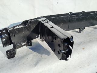 bontott BMW iX Első Lökhárító Merevítő (Fém)