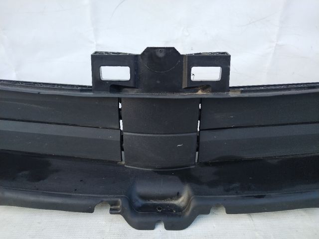 bontott BMW iX Hűtő Légterelő