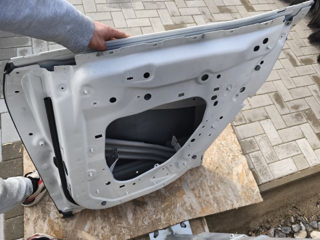 bontott BMW iX Jobb első Ajtó (Üres lemez)