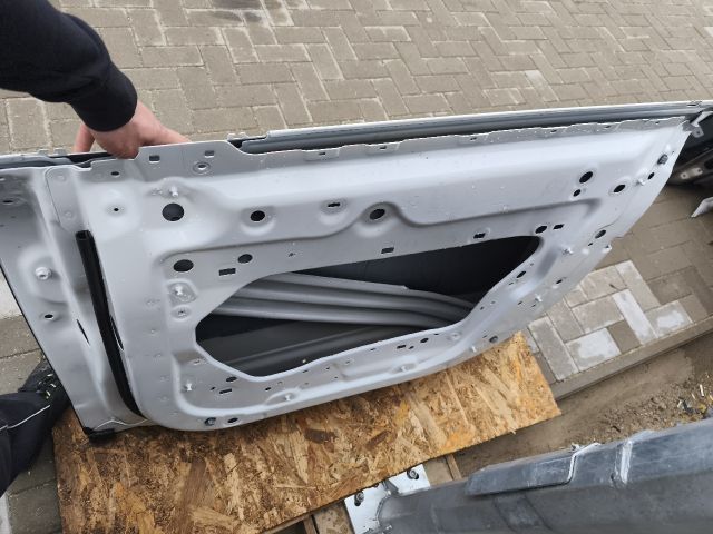 bontott BMW iX Jobb első Ajtó (Üres lemez)