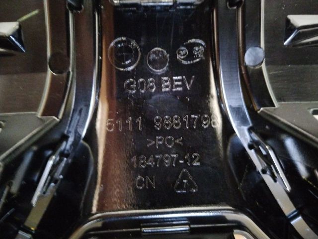 bontott BMW IX3 Hűtőrács