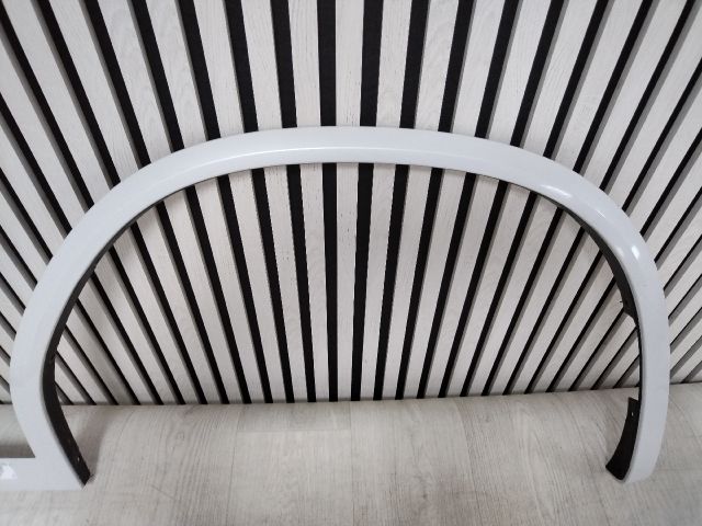 bontott BMW IX3 Jobb Levélrács Záróvég