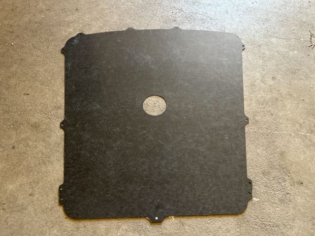 bontott BMW M4 Alsó Motorburkolat