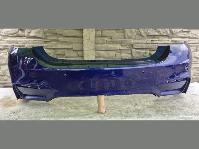 bontott BMW M4 Hátsó Lökhárító (Üresen)